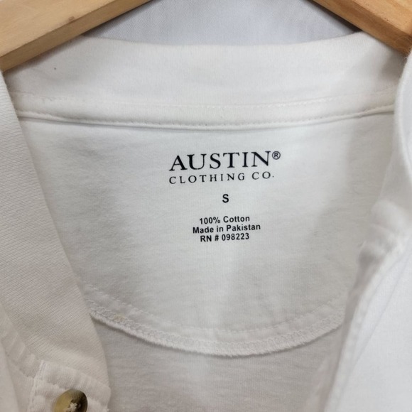 Austin Clothing Co Graphic short Sleeve Tee Screen Printed neck button up - Picture 5 of 12